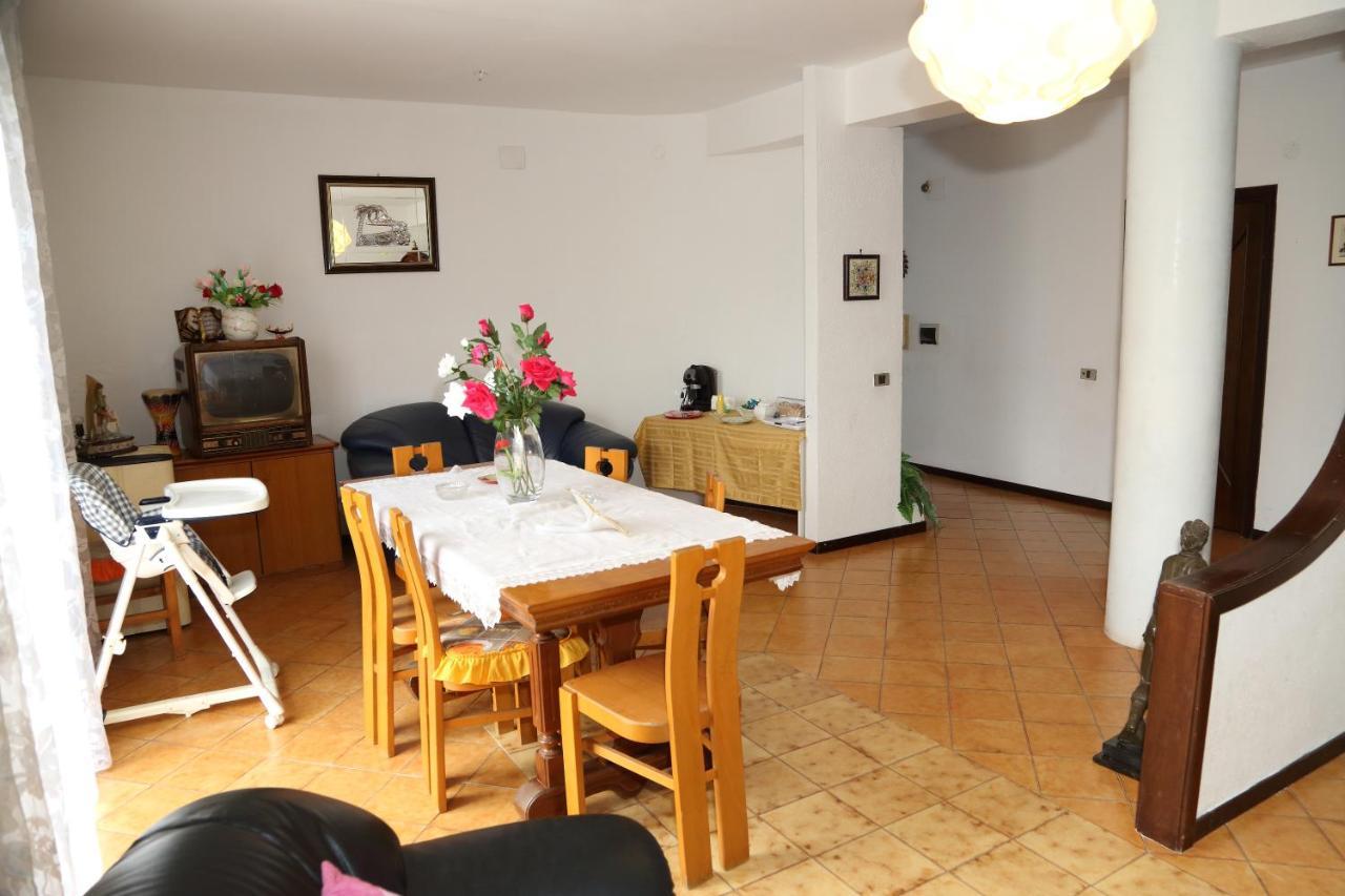 Arcobaleno Bed & Breakfast Campagna Exterior photo
